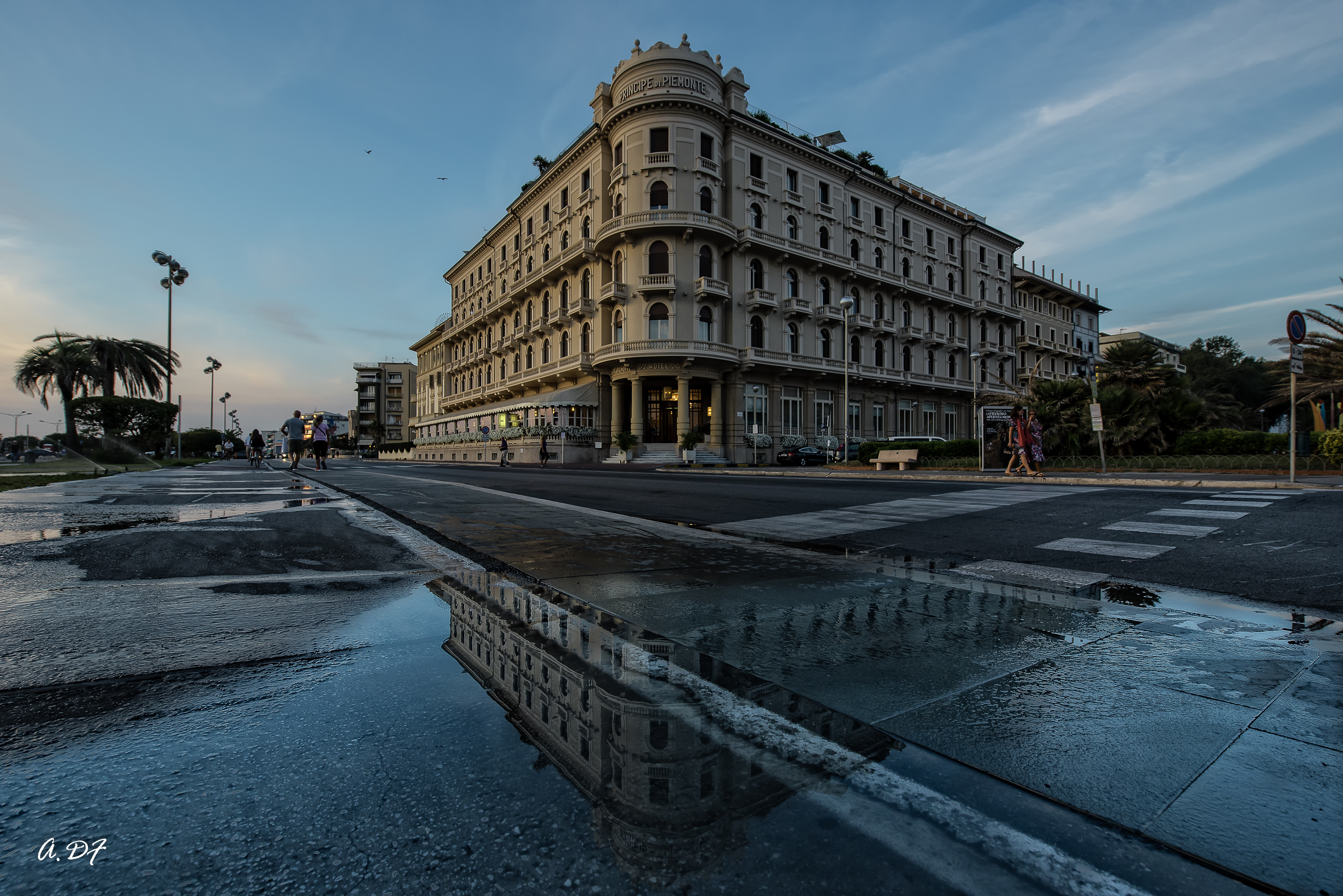 Versiliesi reflections