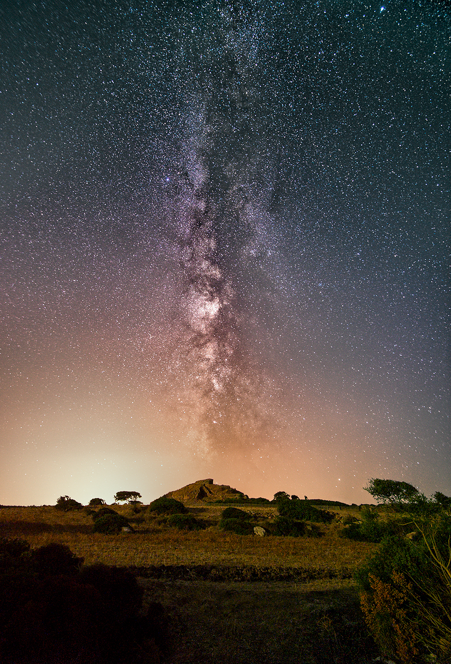 La Via Lattea sorge dal Nuraghe Seruci