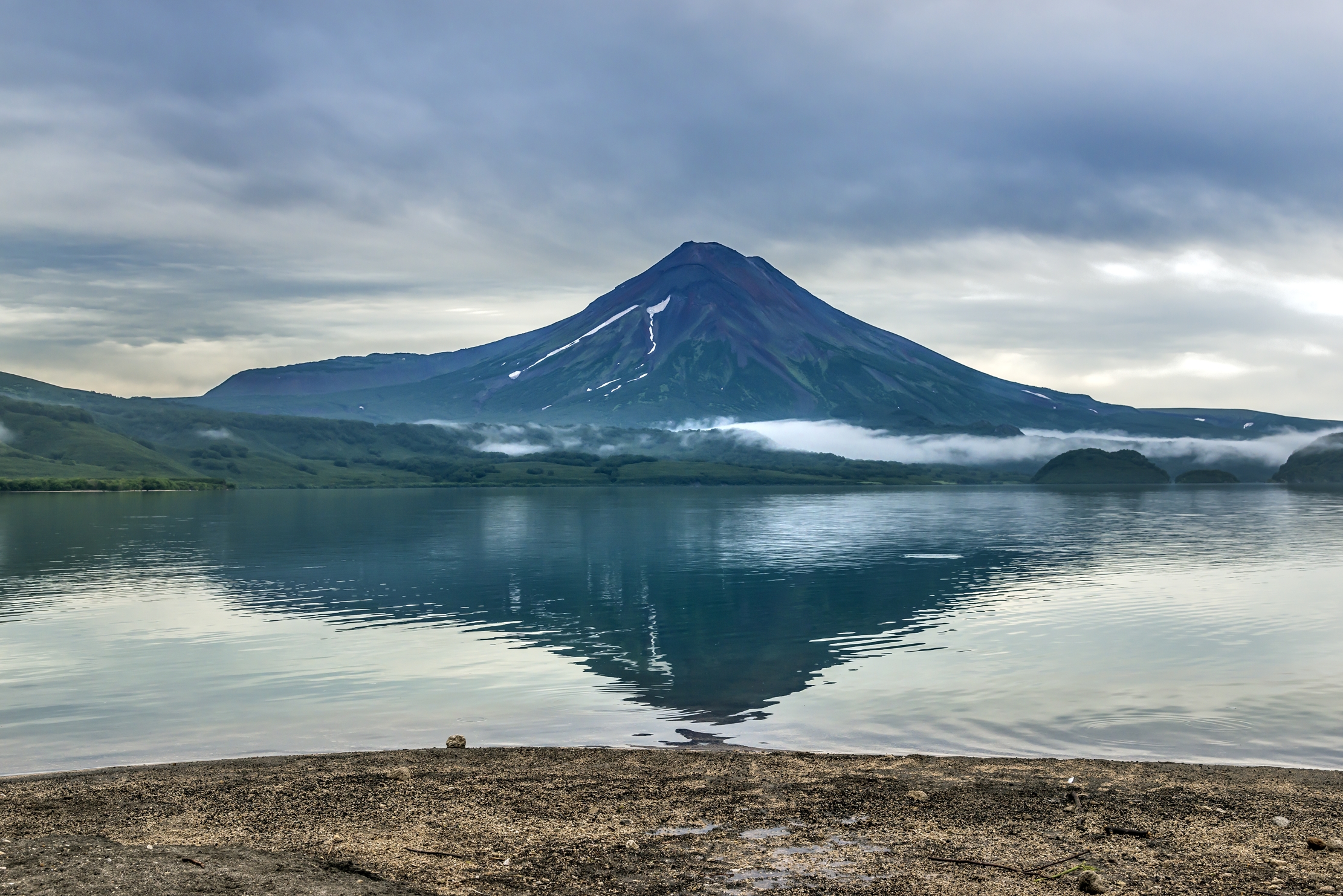 Kamchatka 2016 - Kurile Lake and volcano