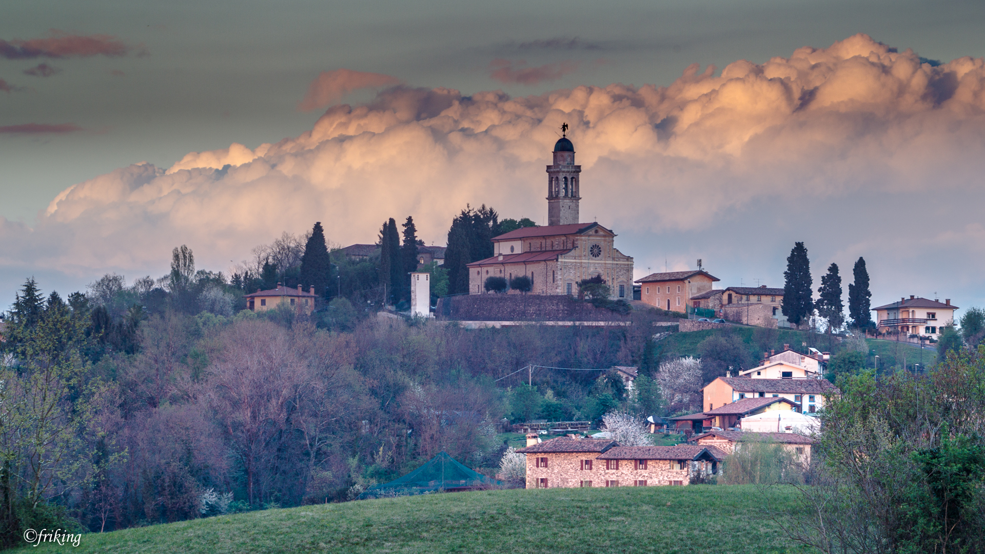 Explosion of clouds in Moruzzo