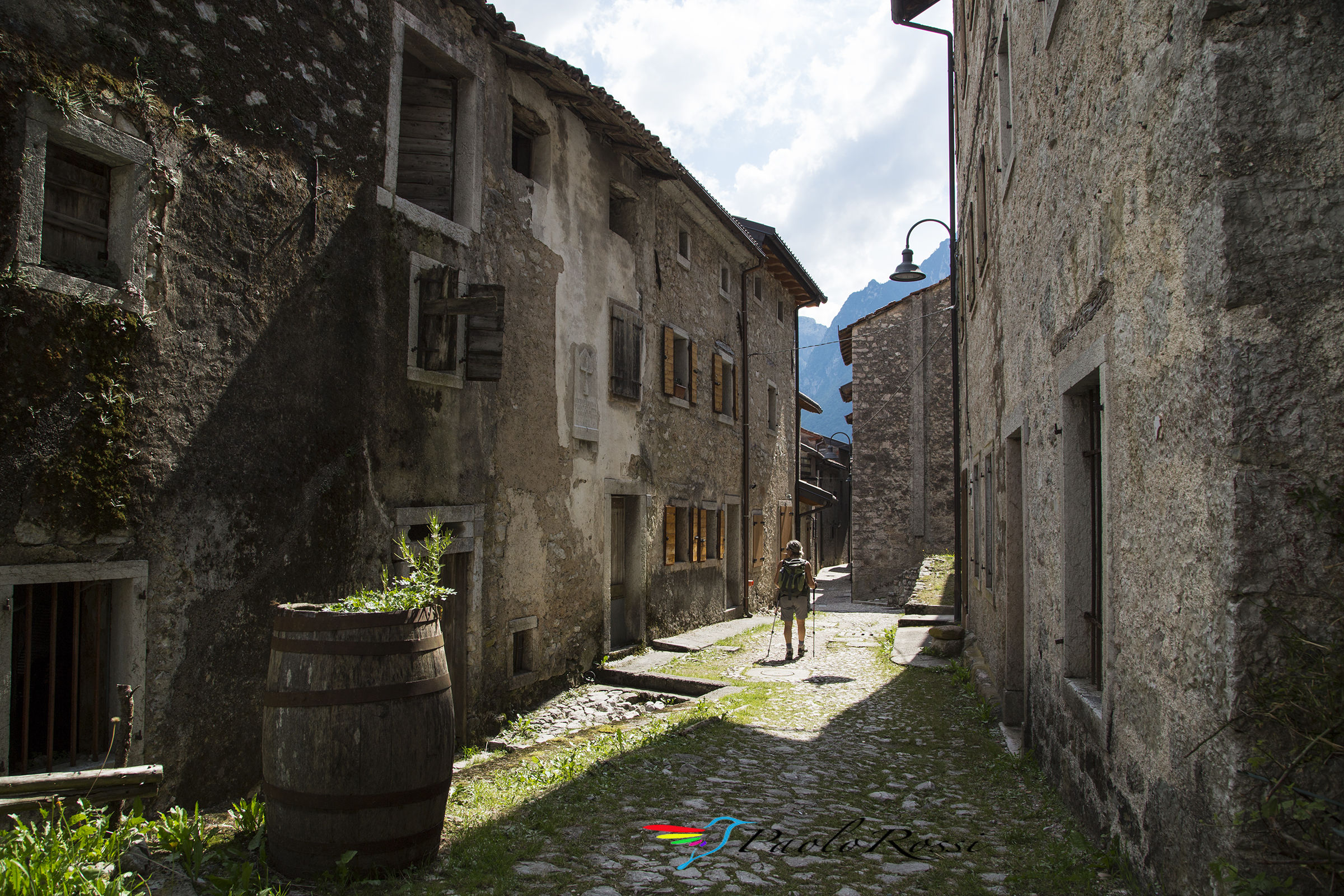 Passeggiando x Erto vecchia.