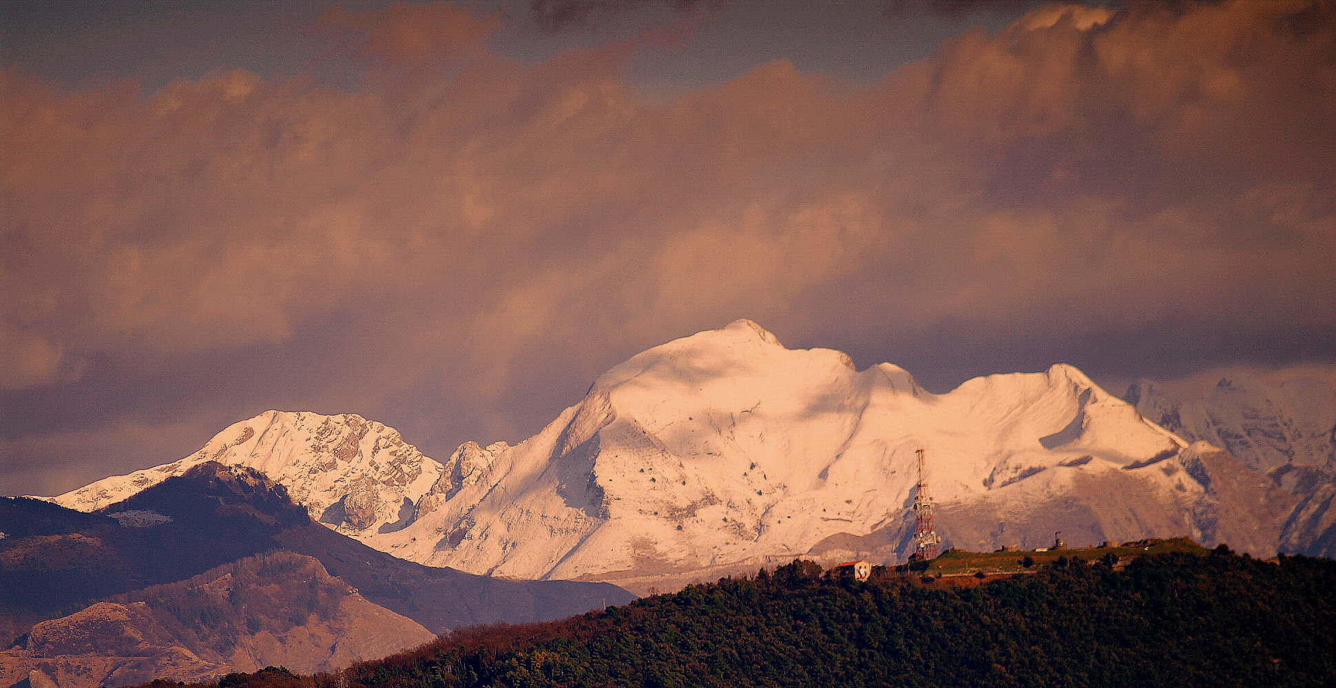 Da Fabiano Alto verso Le Apuane