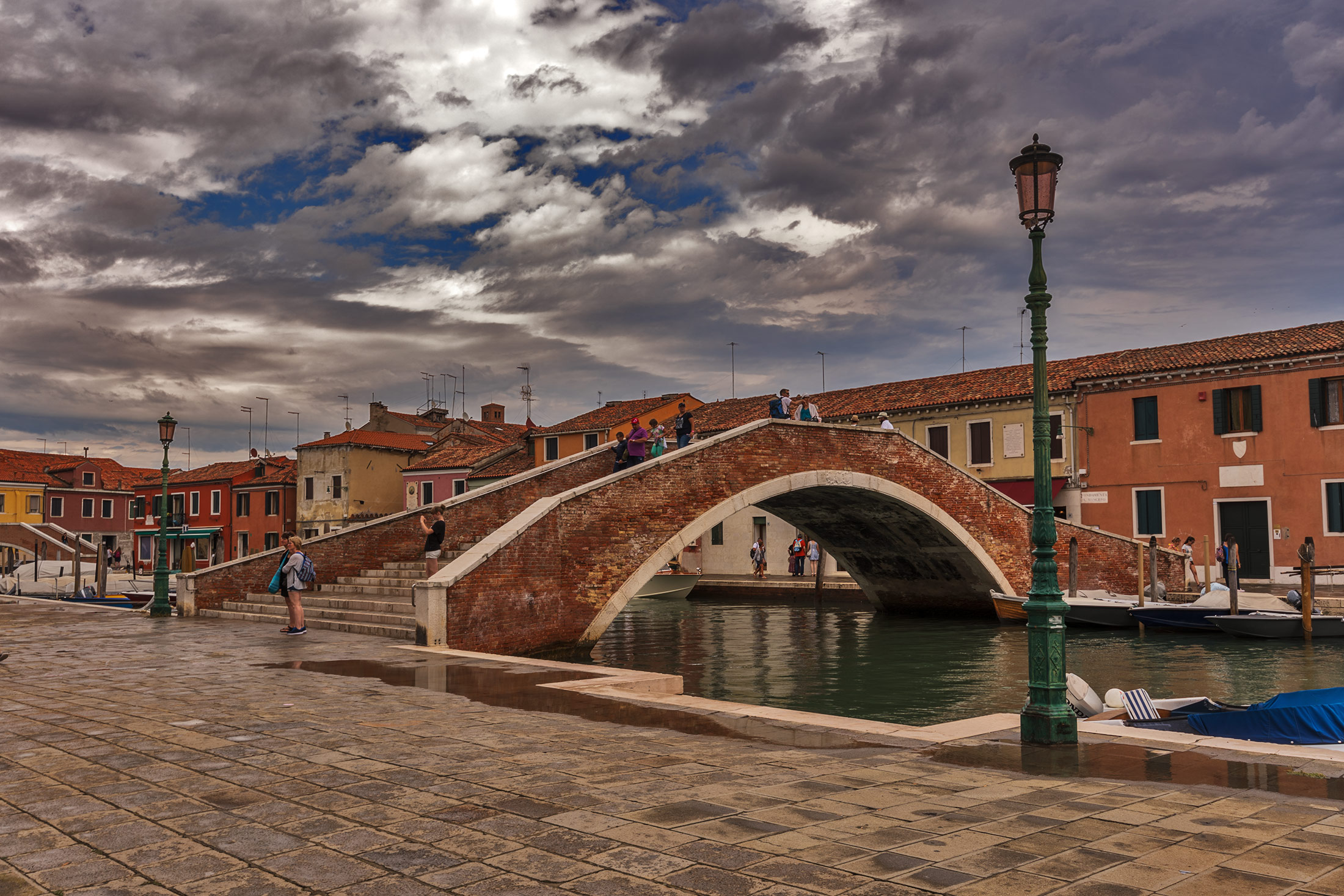 Murano riprende vita dopo l'acquazzone