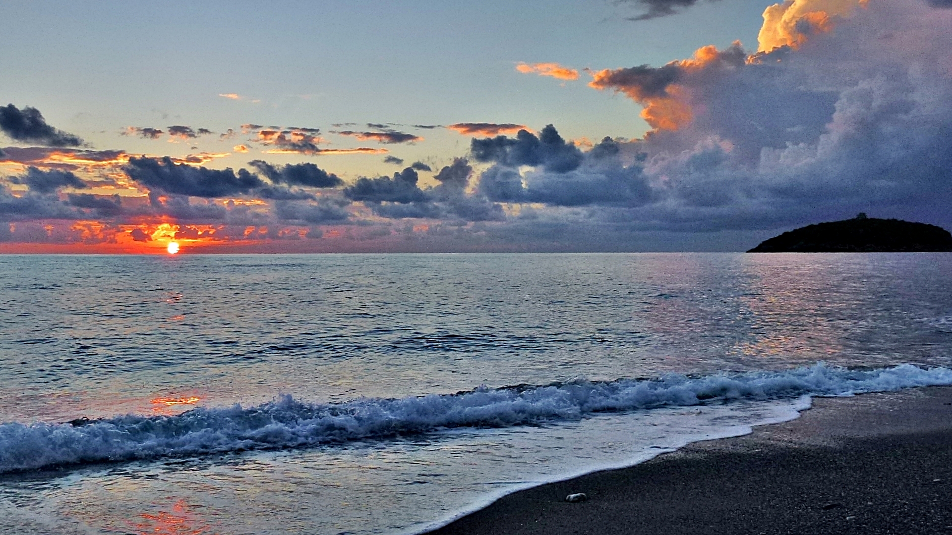 Tramonto verso l'Isola di Cirella
