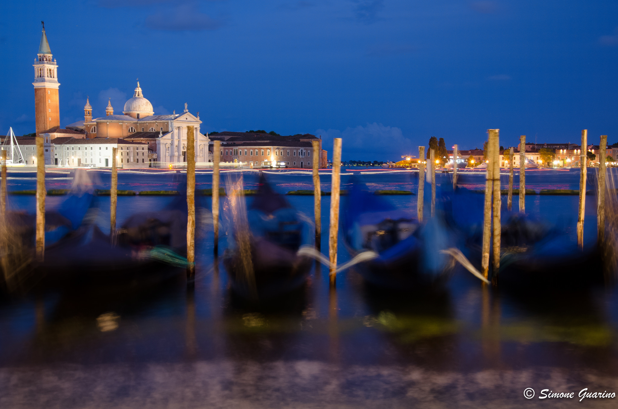 Gondolas on the Move