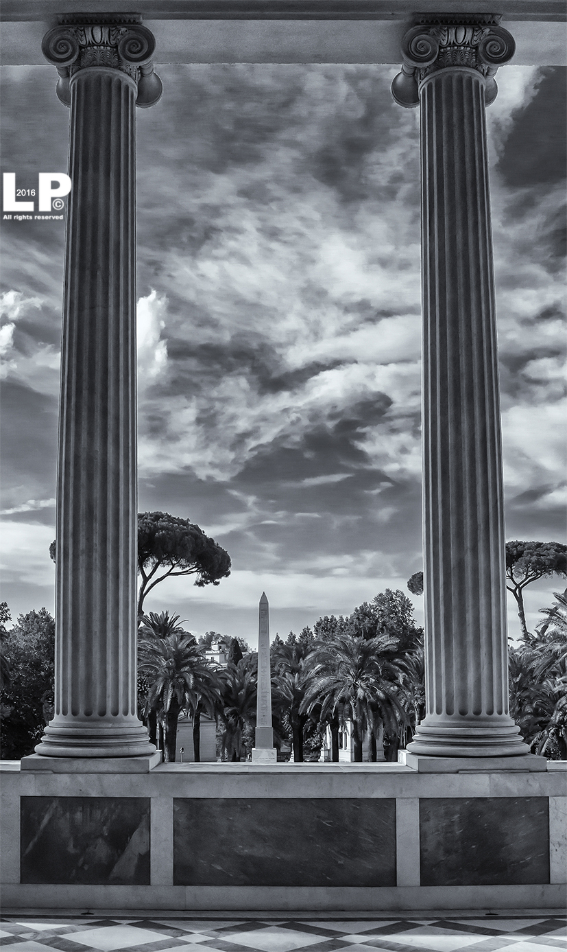 Portico di Villa Torlonia - Roma