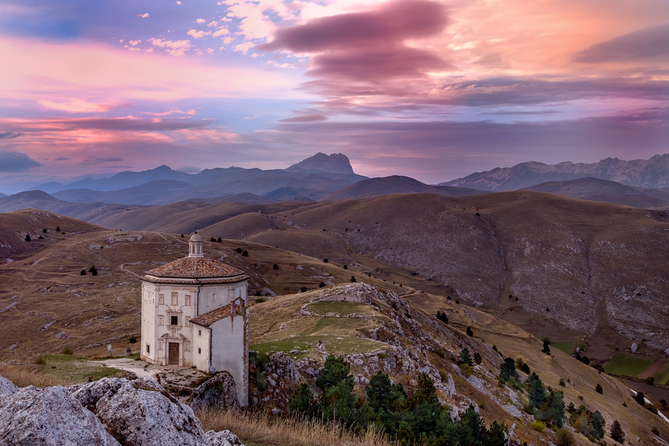 Da Rocca Calascio in tramonto nuvoloso