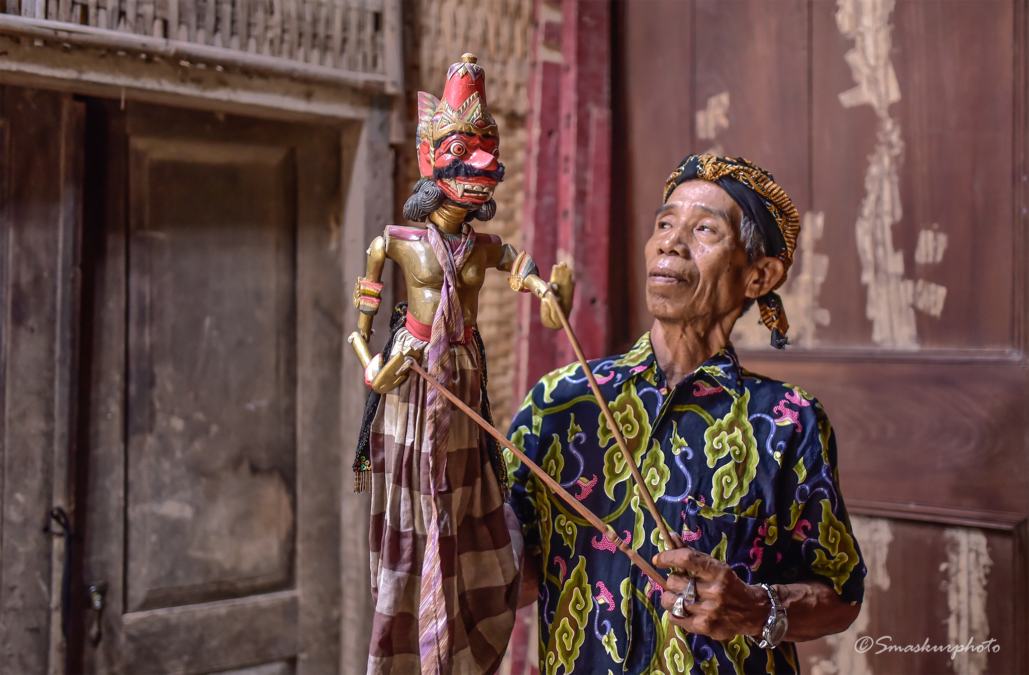 Mr. Darya and his puppet