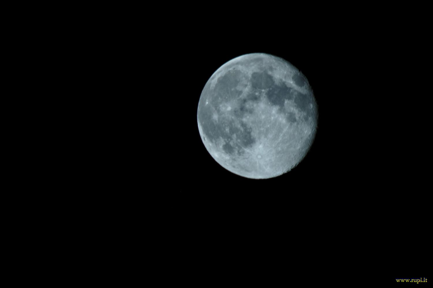 Luna 03-08-2012
