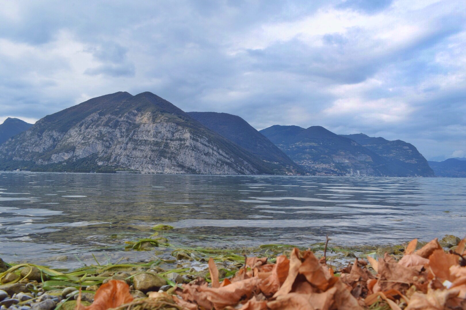 Spiaggetta sul lago d'Iseo