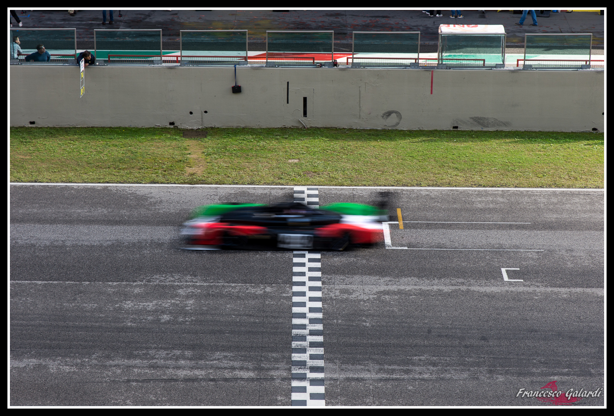 Tricolore sulla linea a scacchi - Prototipi al Mugello