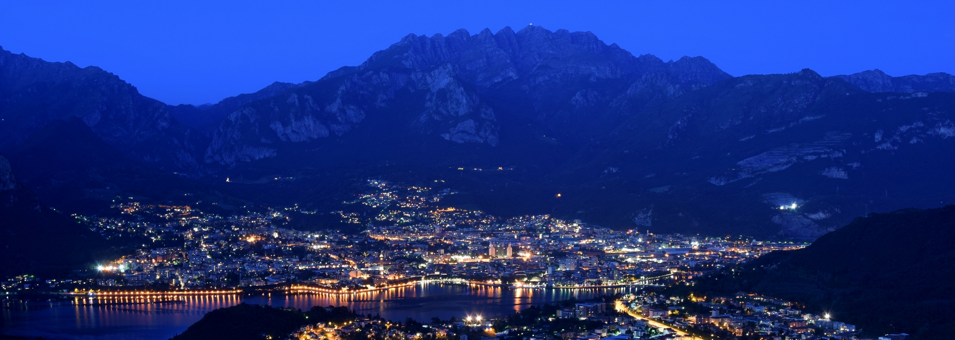 Night Lecco