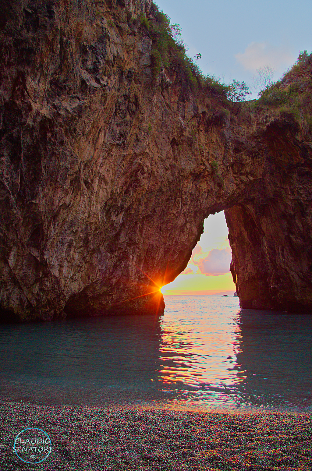 Spiaggia dell'arcomagno al tramonto