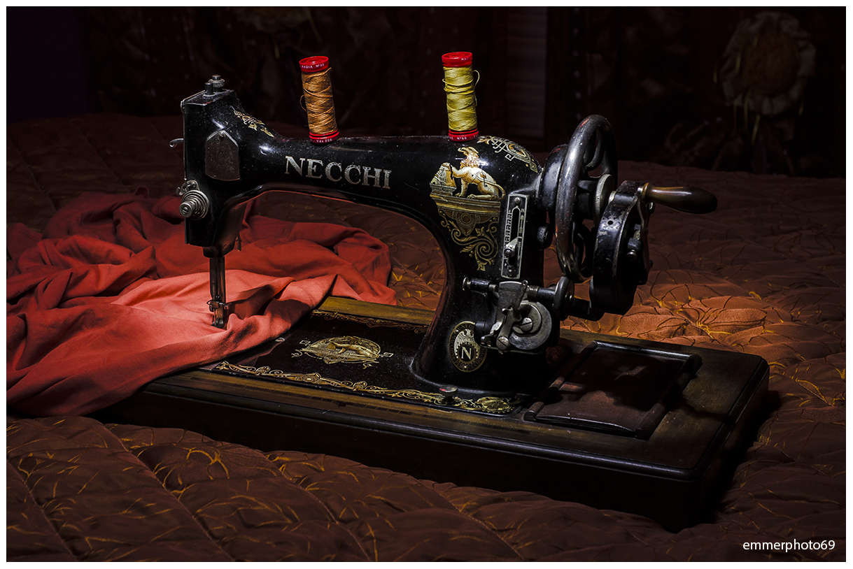 The sewing machine Grandma