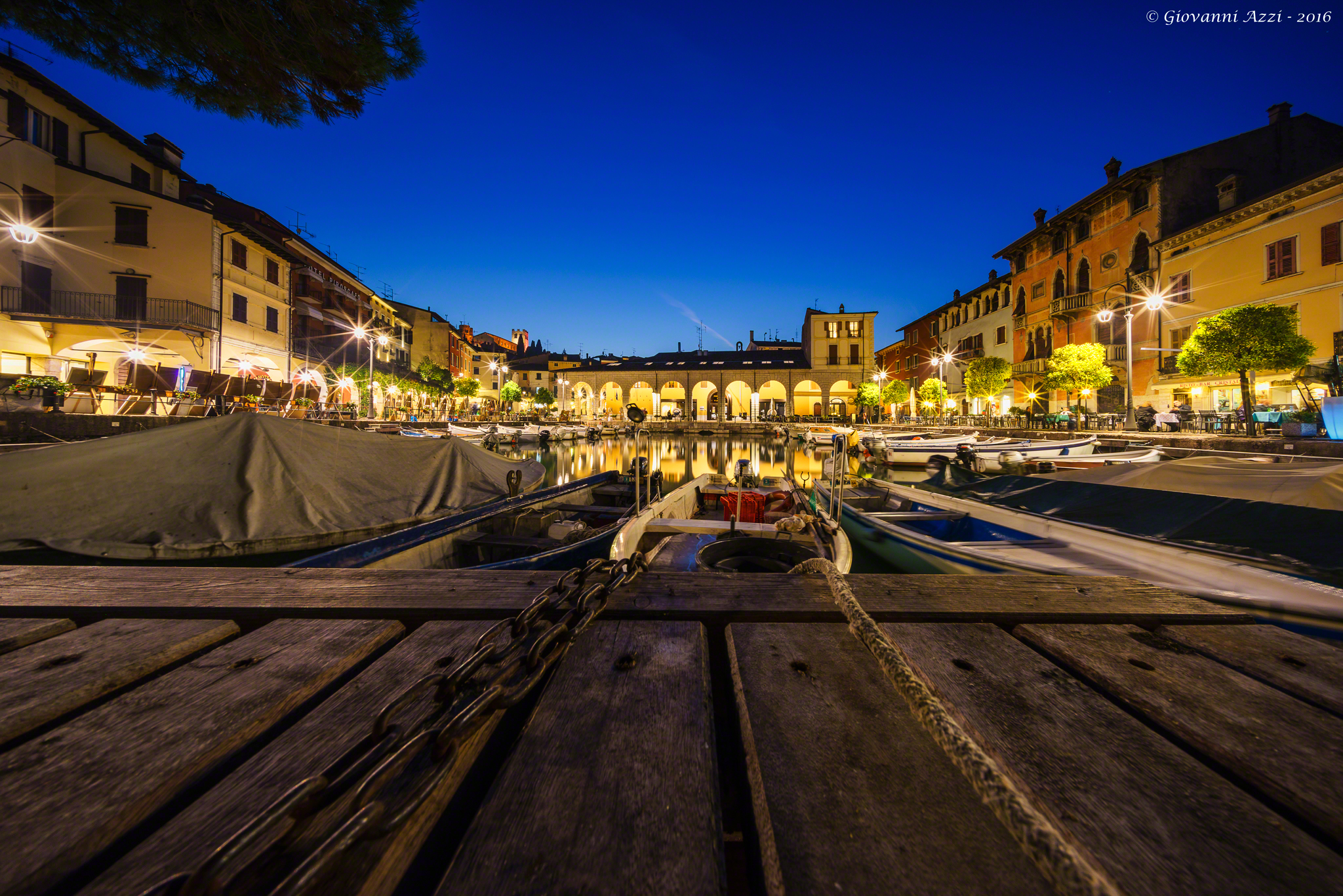 Sera al porto di Desenzano