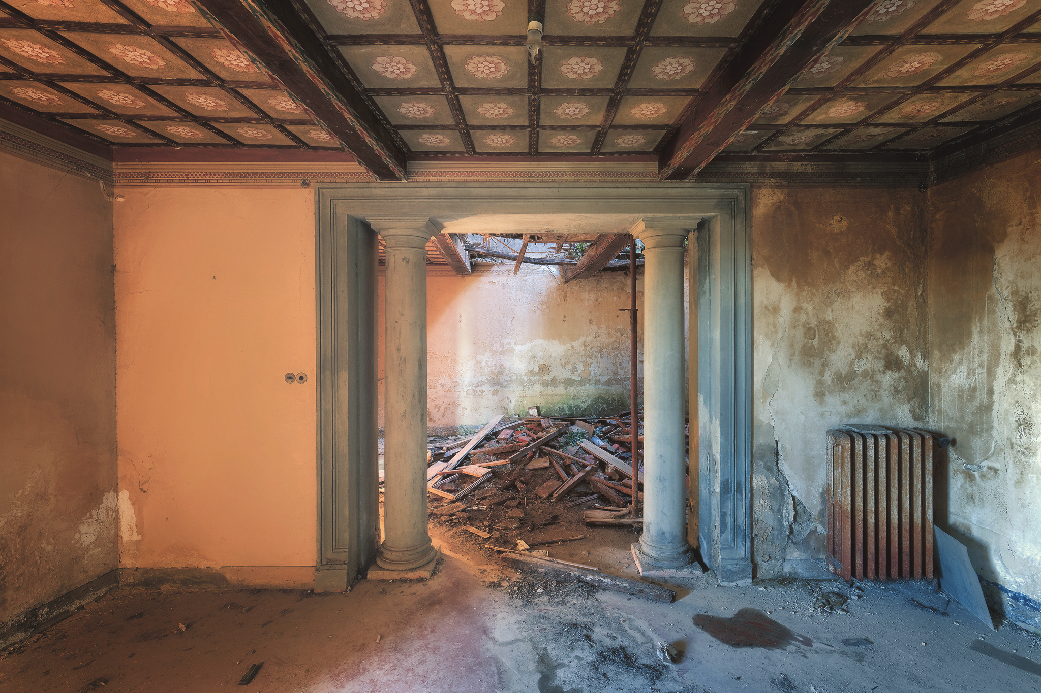 Withstanding the fall of time