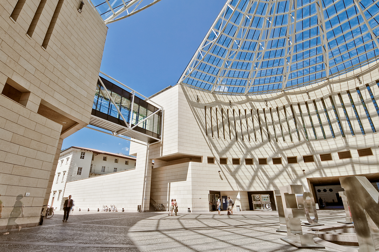mart - rilievo fotografico - piazzetta e passatoio