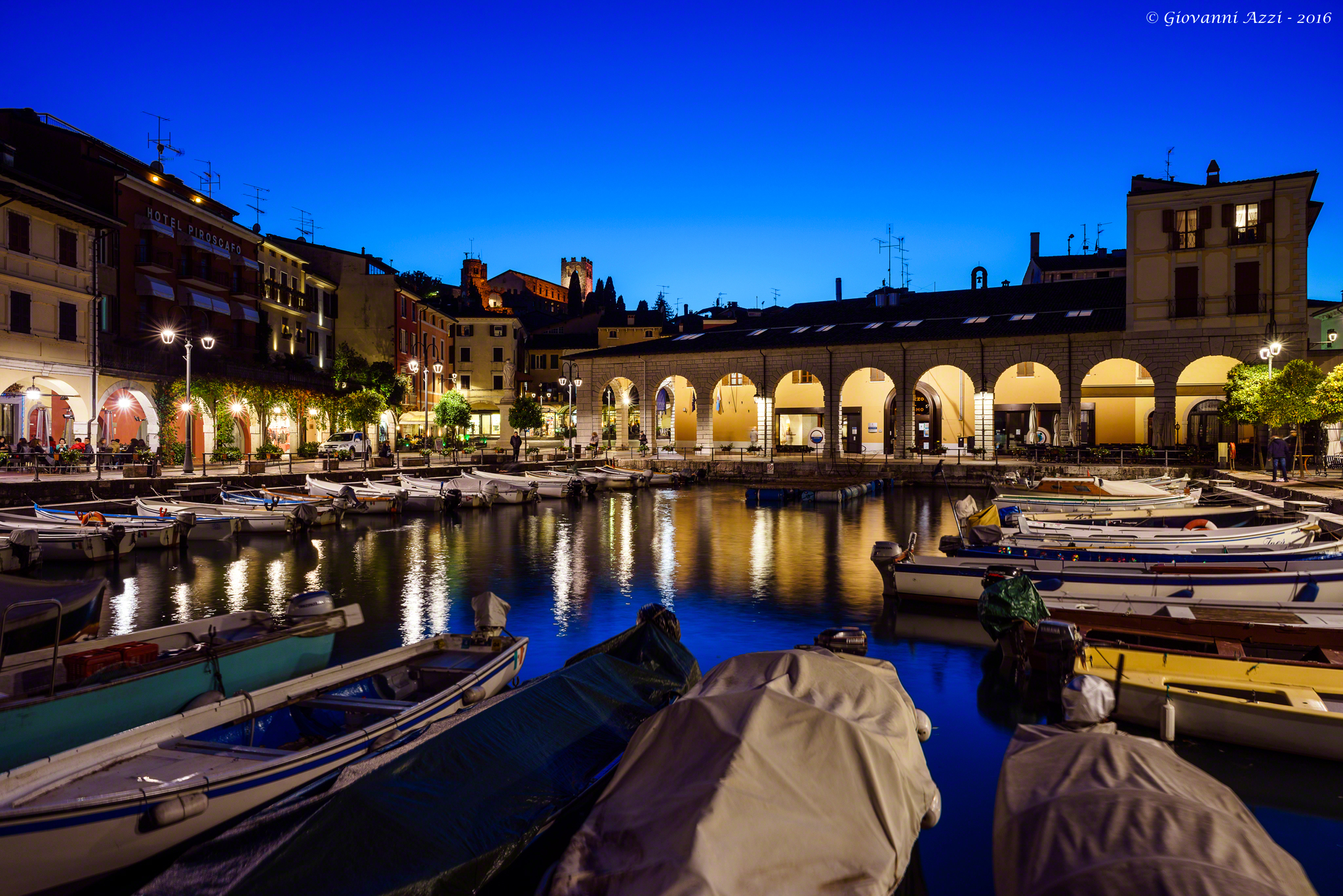 Ora blu al porto di Desenzano