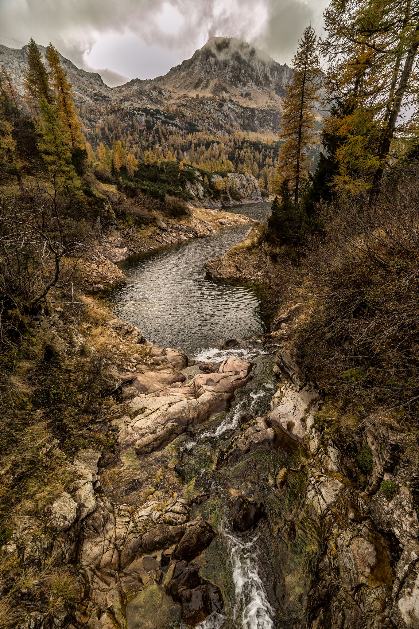 Il lago Marcio e il so torrente