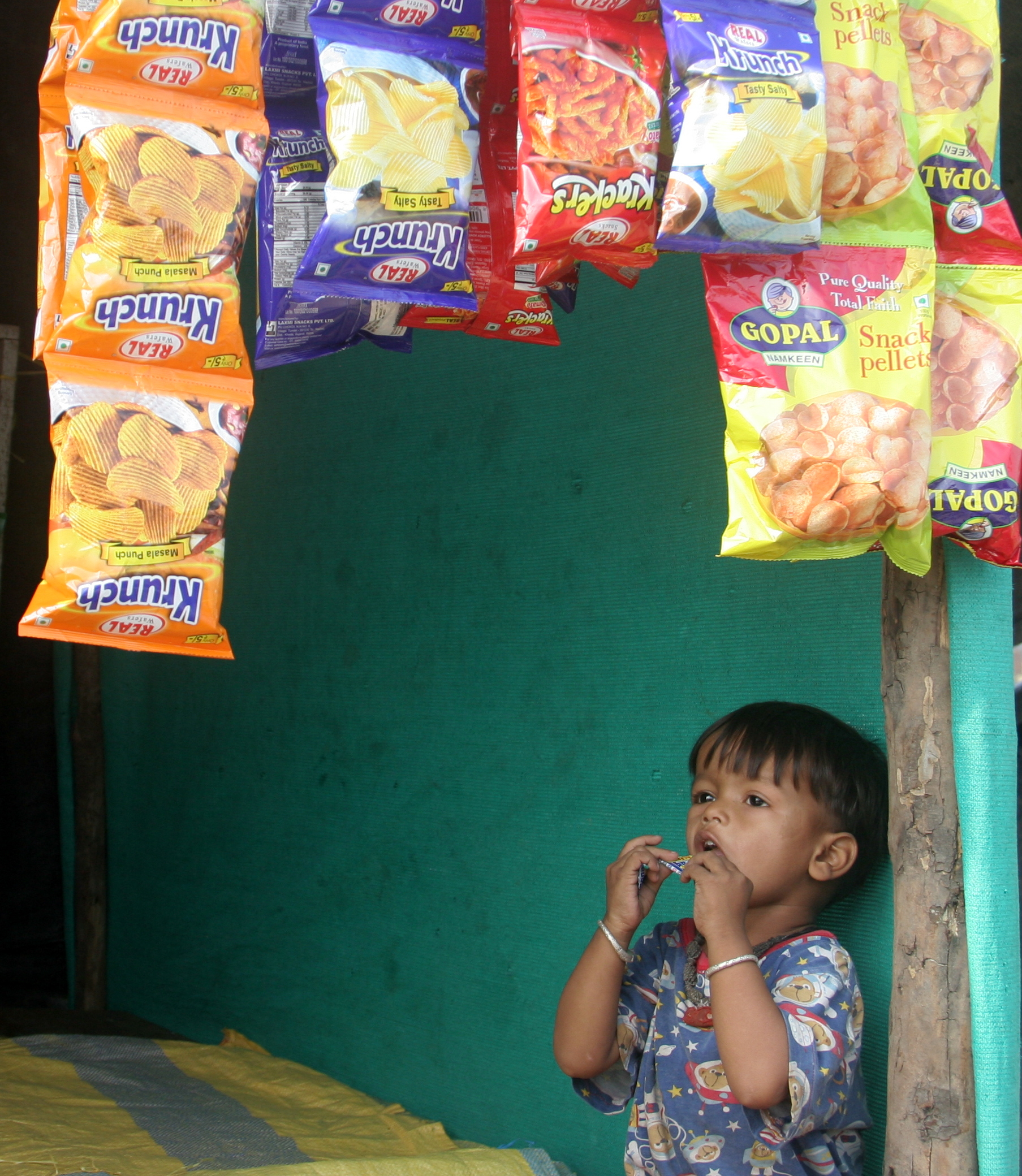 9713 - Small resale chips