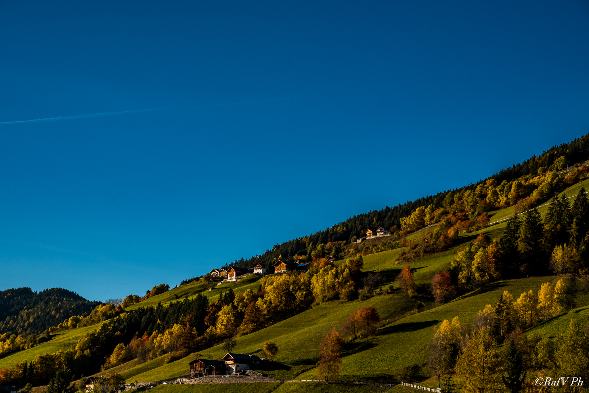 Autumn colors in Val di Funes