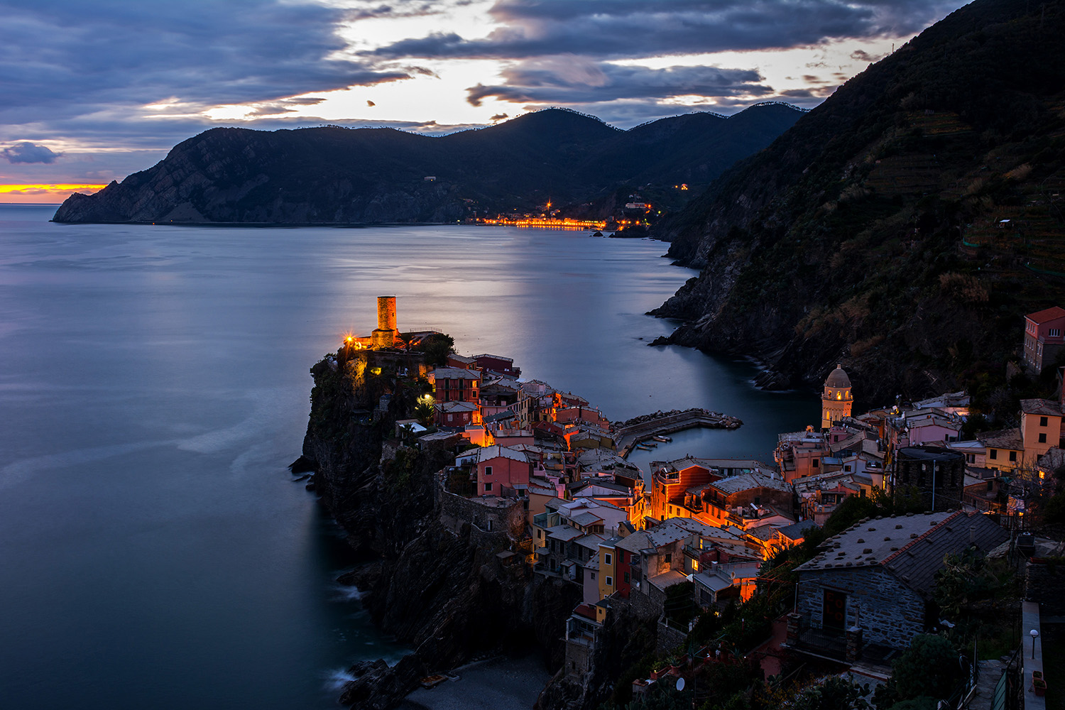 The blue hour of Vernazza
