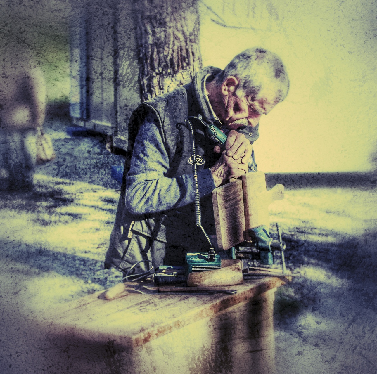 ..intagliatore moderno..