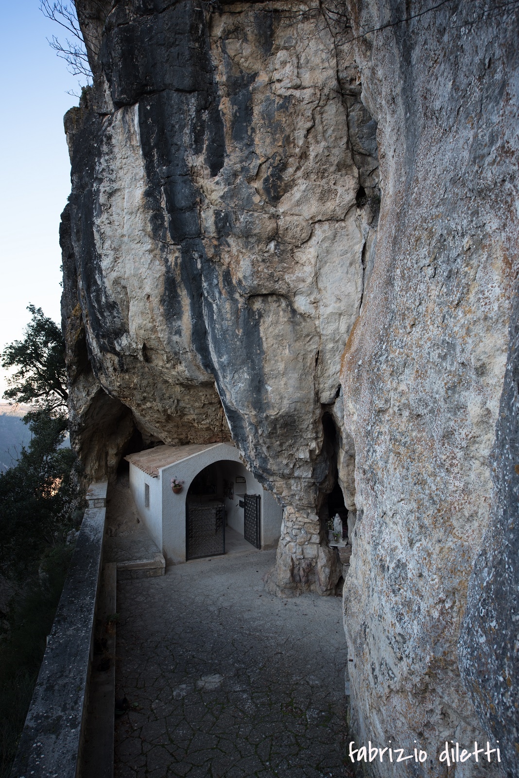 Santa Sperandia cave