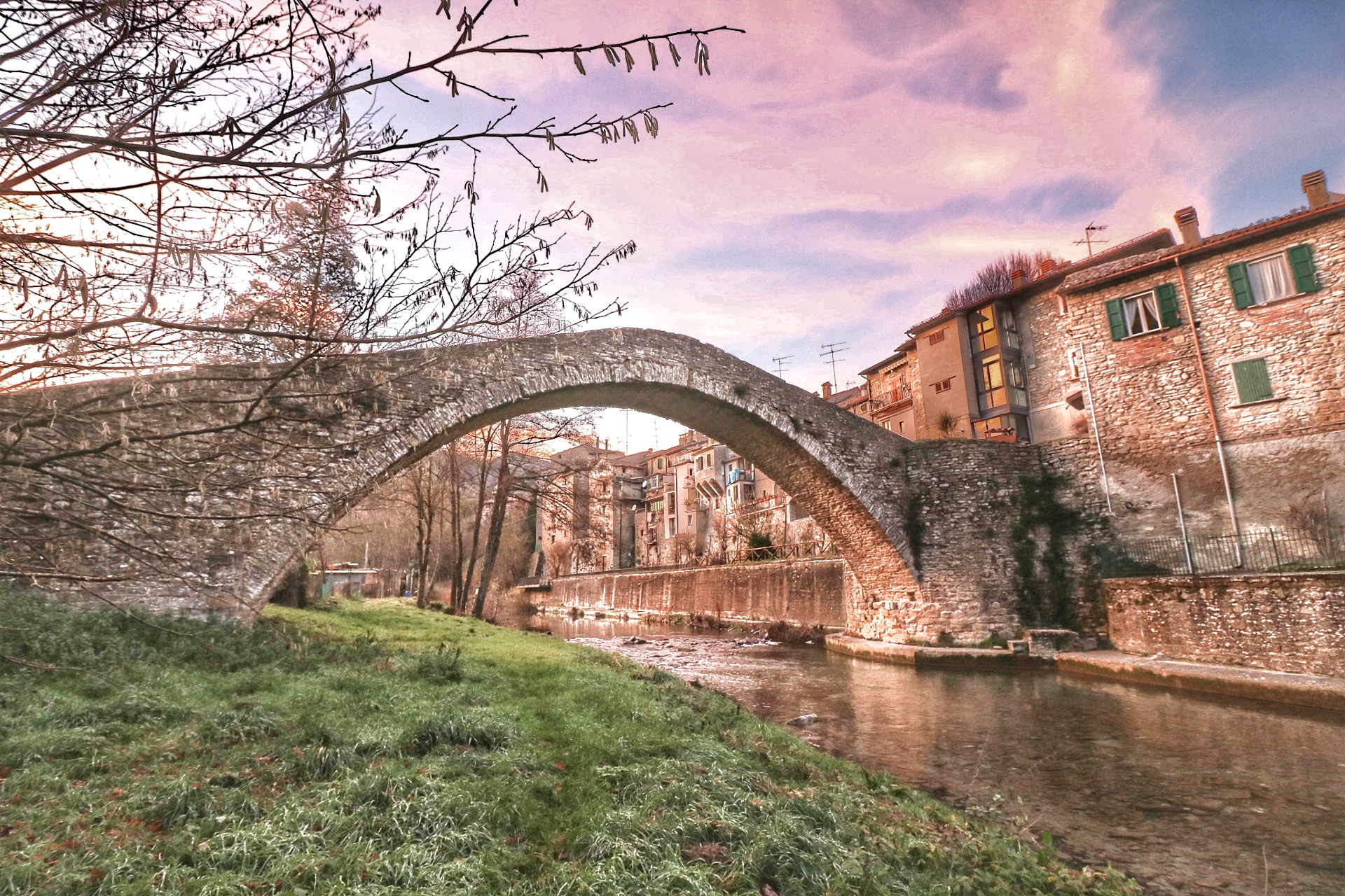 ..l'odore della legna che arde fa fotografare meglio..