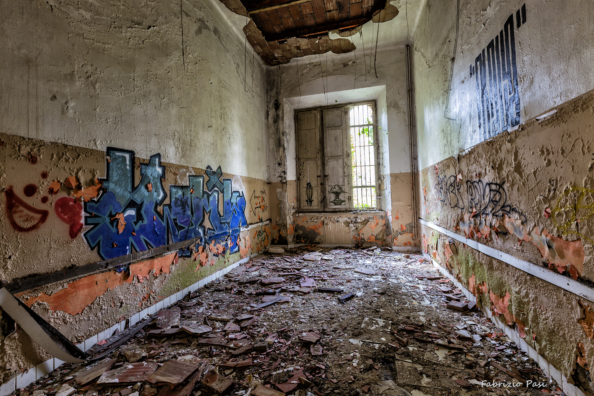 "Contrasts" (Ex asylum of Volterra)