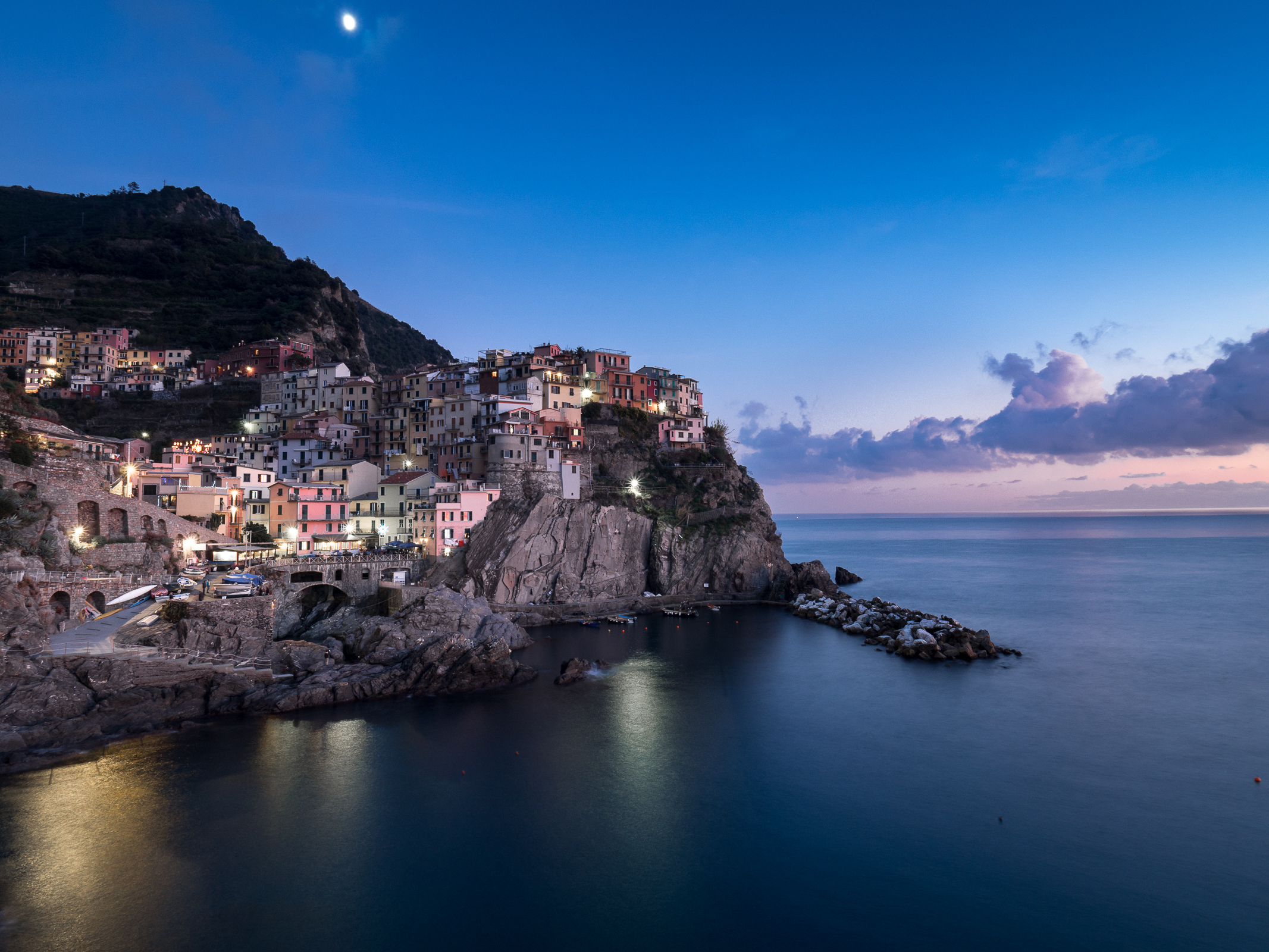 Ora blu a Manarola