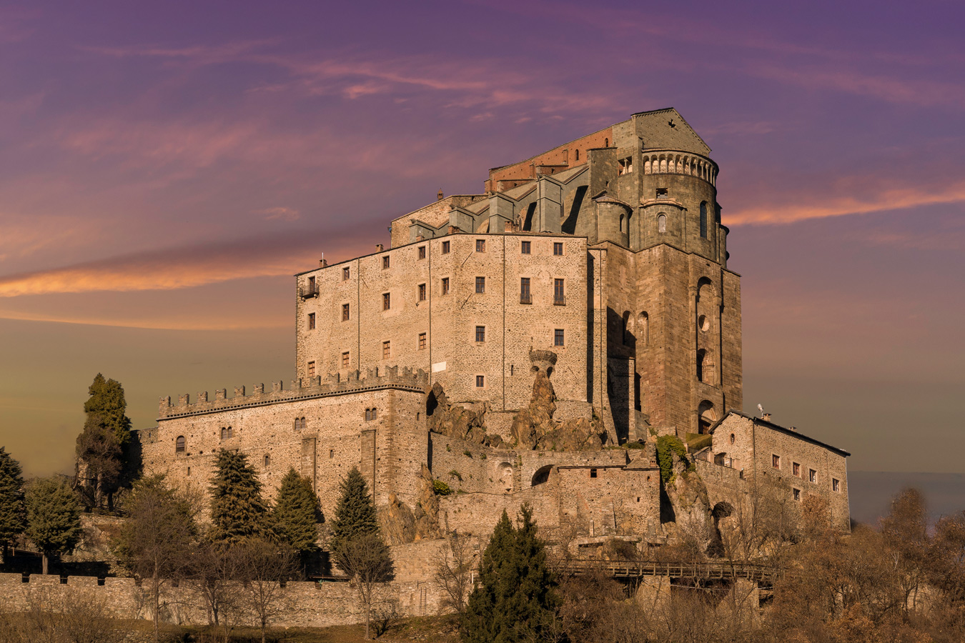 Sunset abbey (Sacra di San Michele)