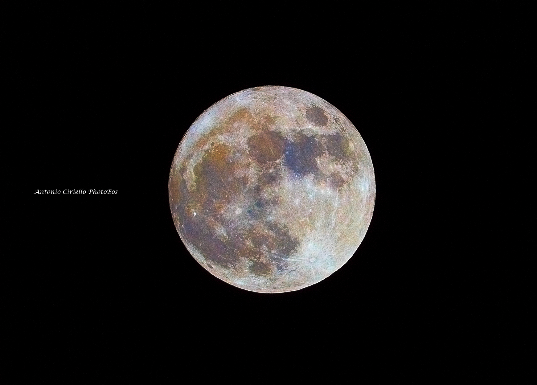 Santa Lucia's Mineral full Moon