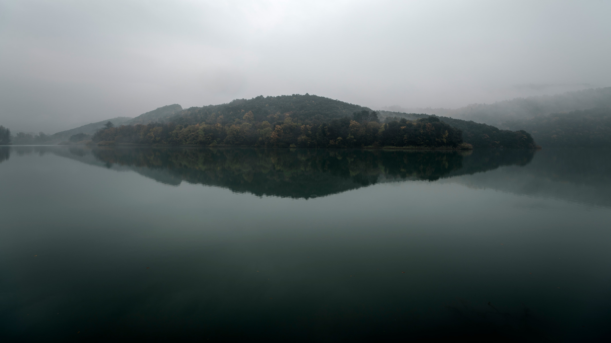 Lake Toblino in the fog