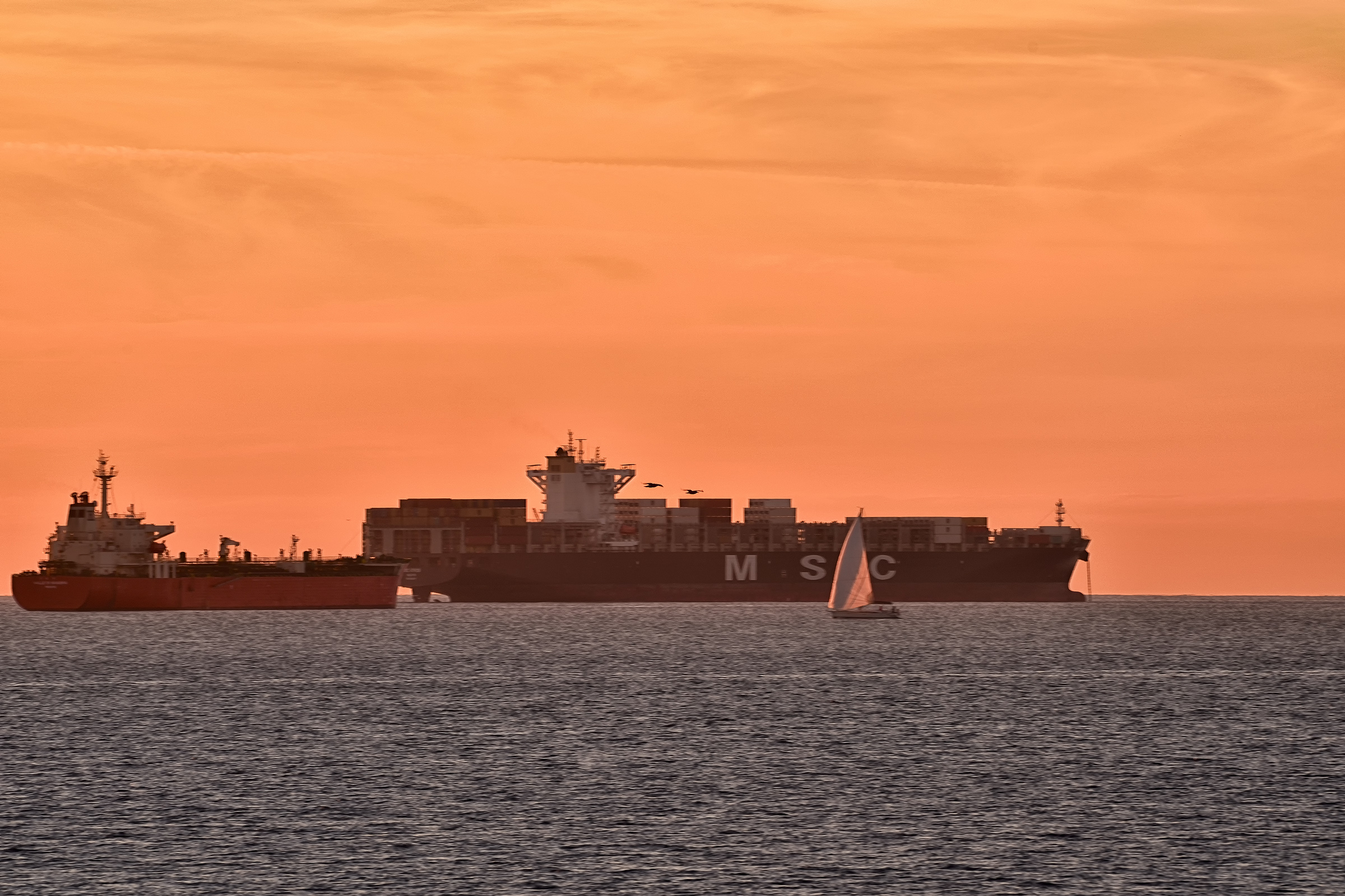 At anchor, the Christmas of maritime
