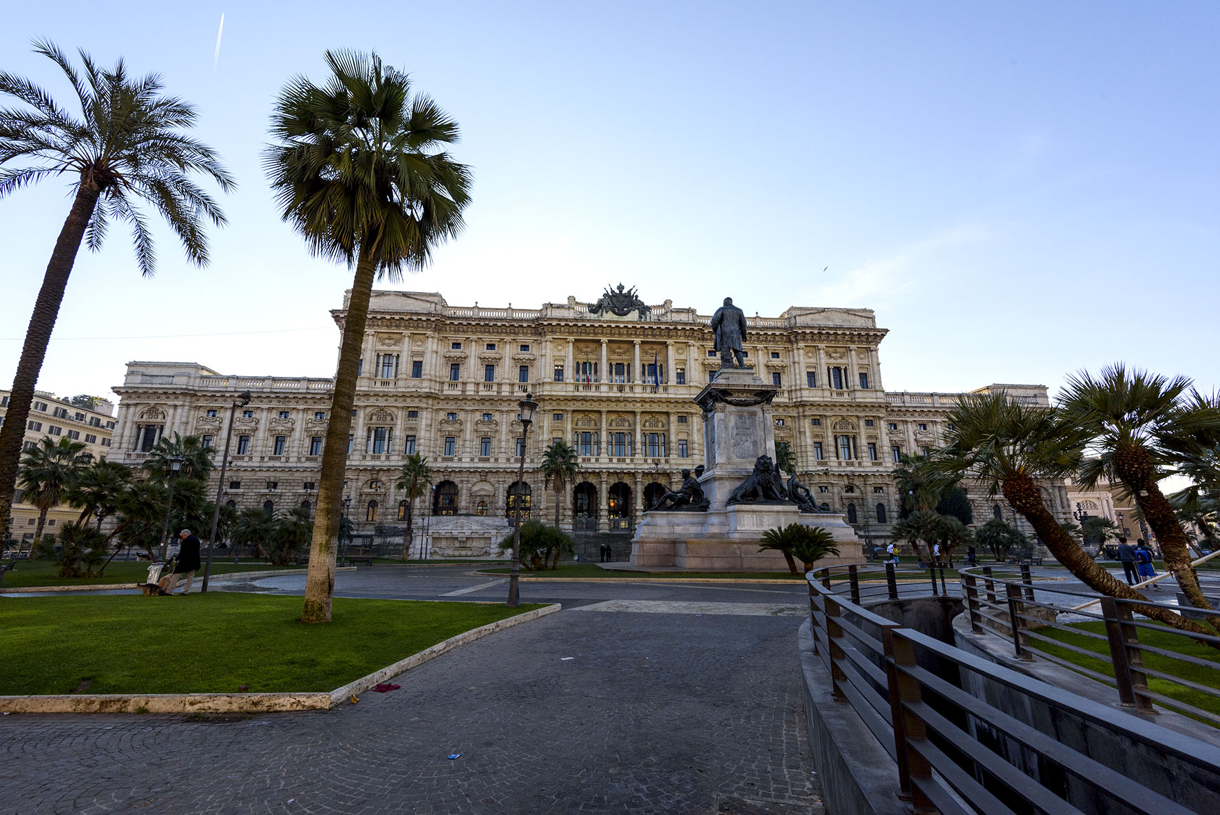 Piazza Cavour