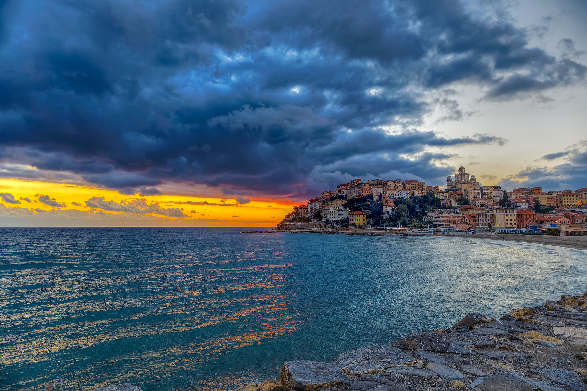 The first sunset of 2017