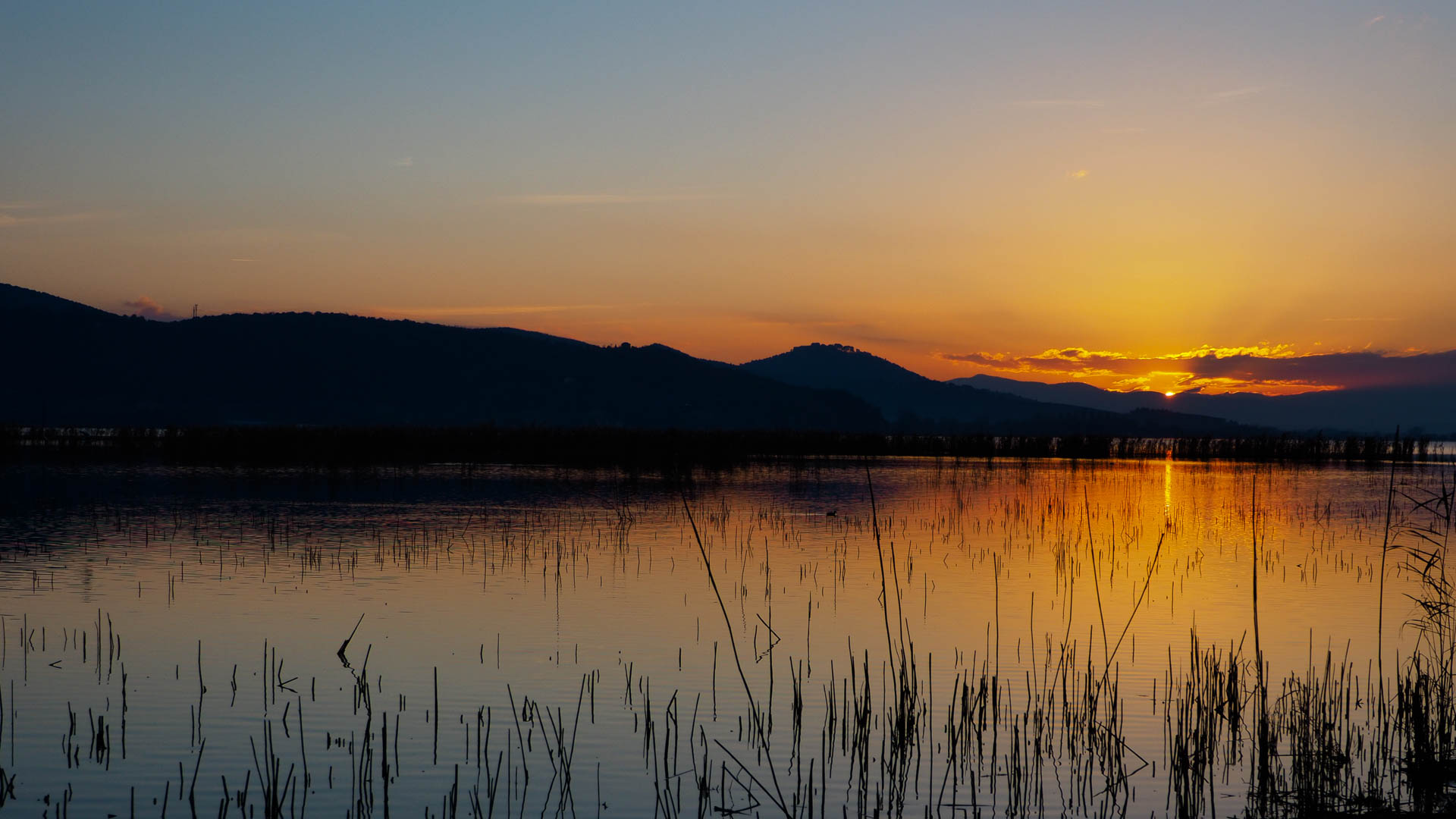 Tramonto sul Trasimeno