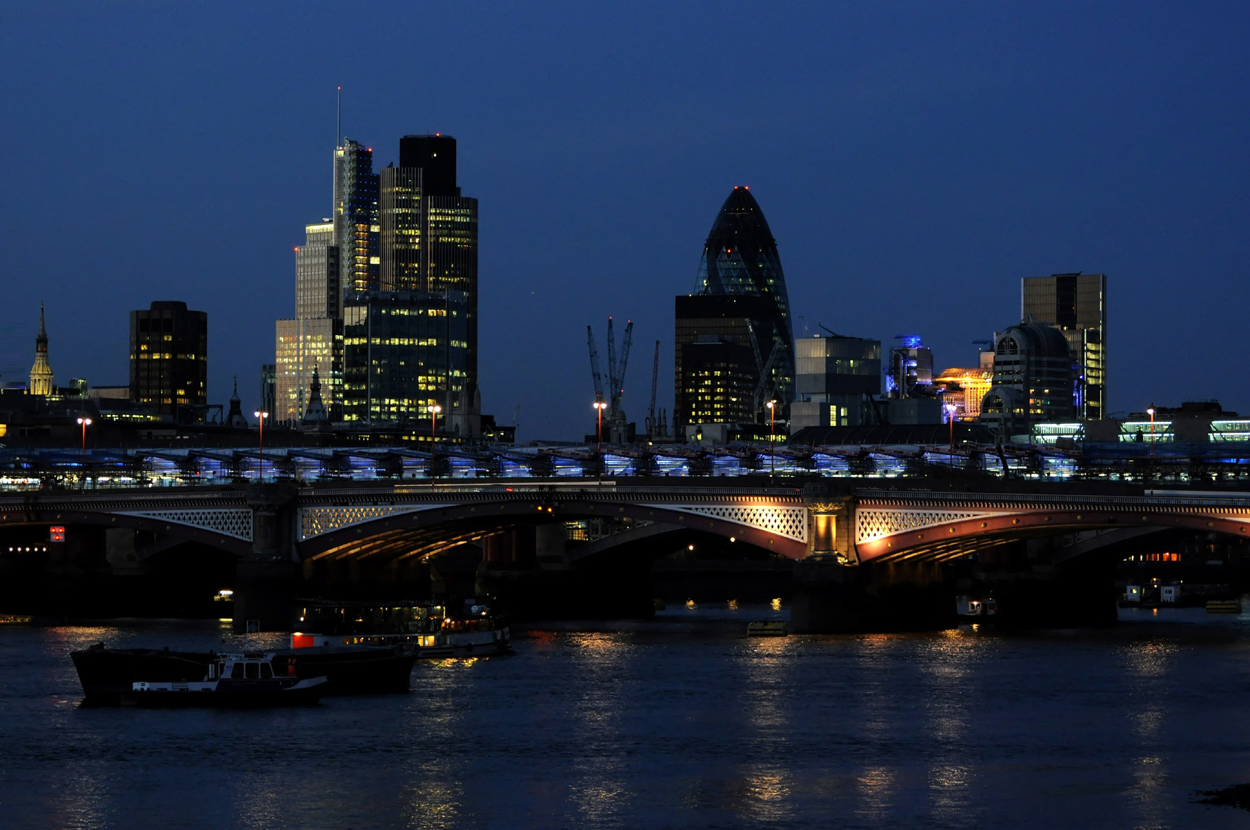 London - Financial district skyline