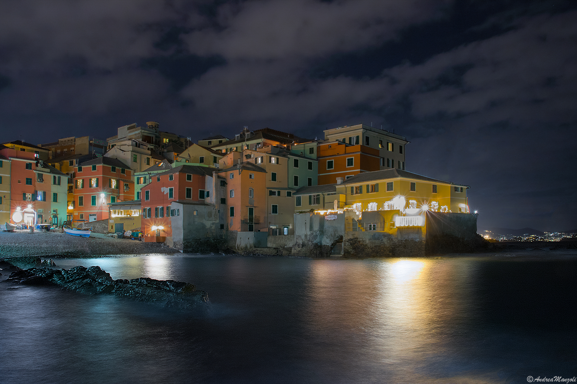 Boccadasse by night