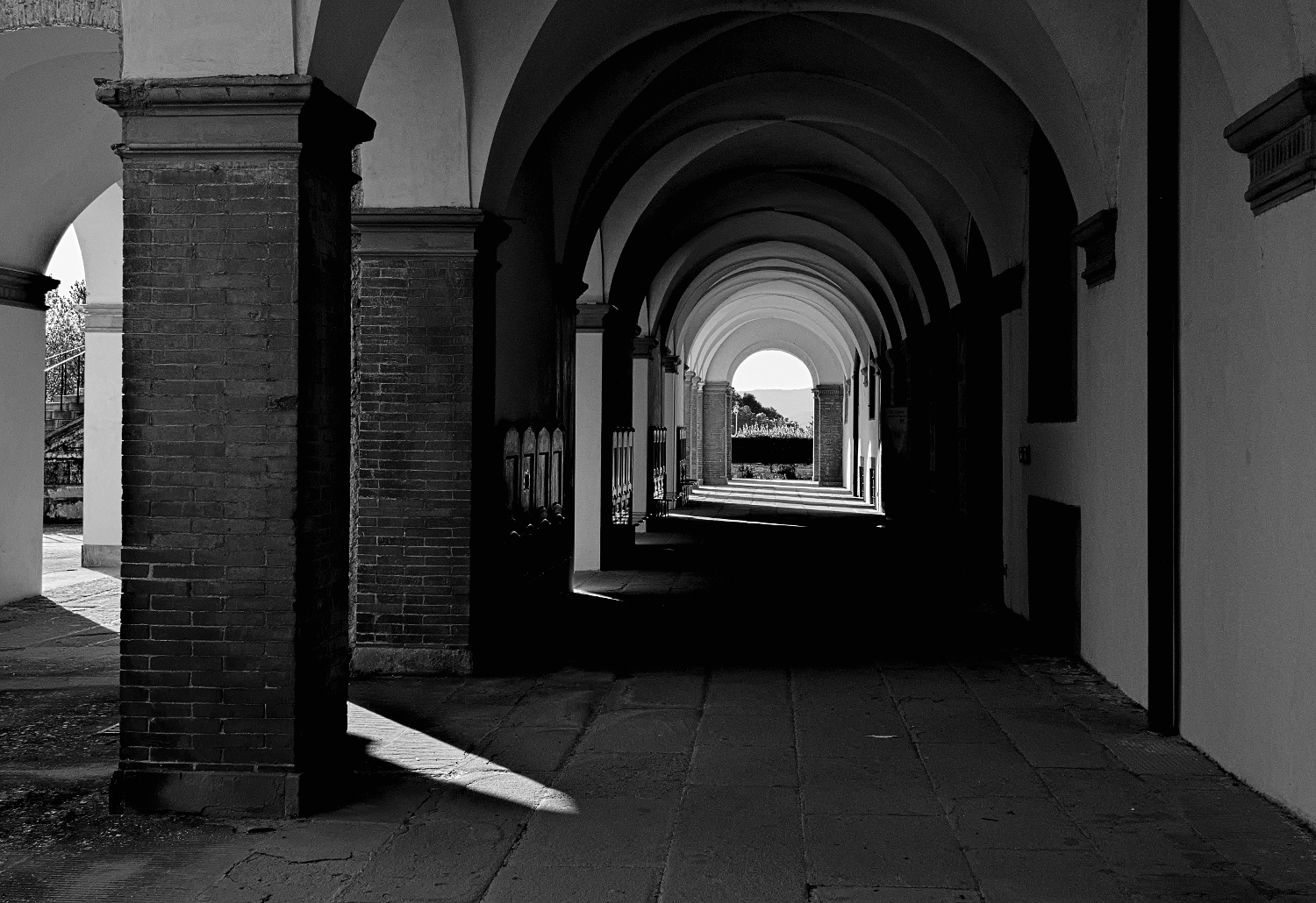 open gallery