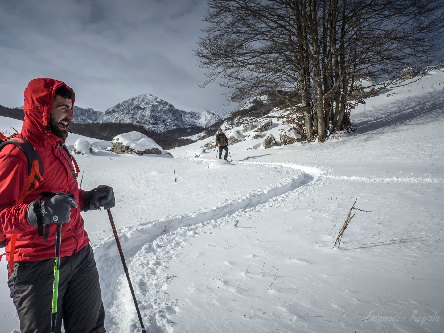 Snowshoeing at Lake Vivo. K4 path. Barrea