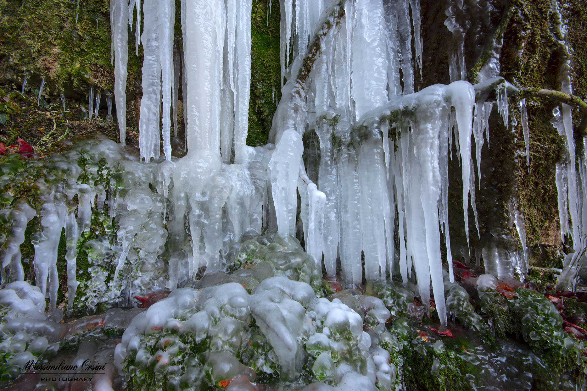 Stalactites of ice