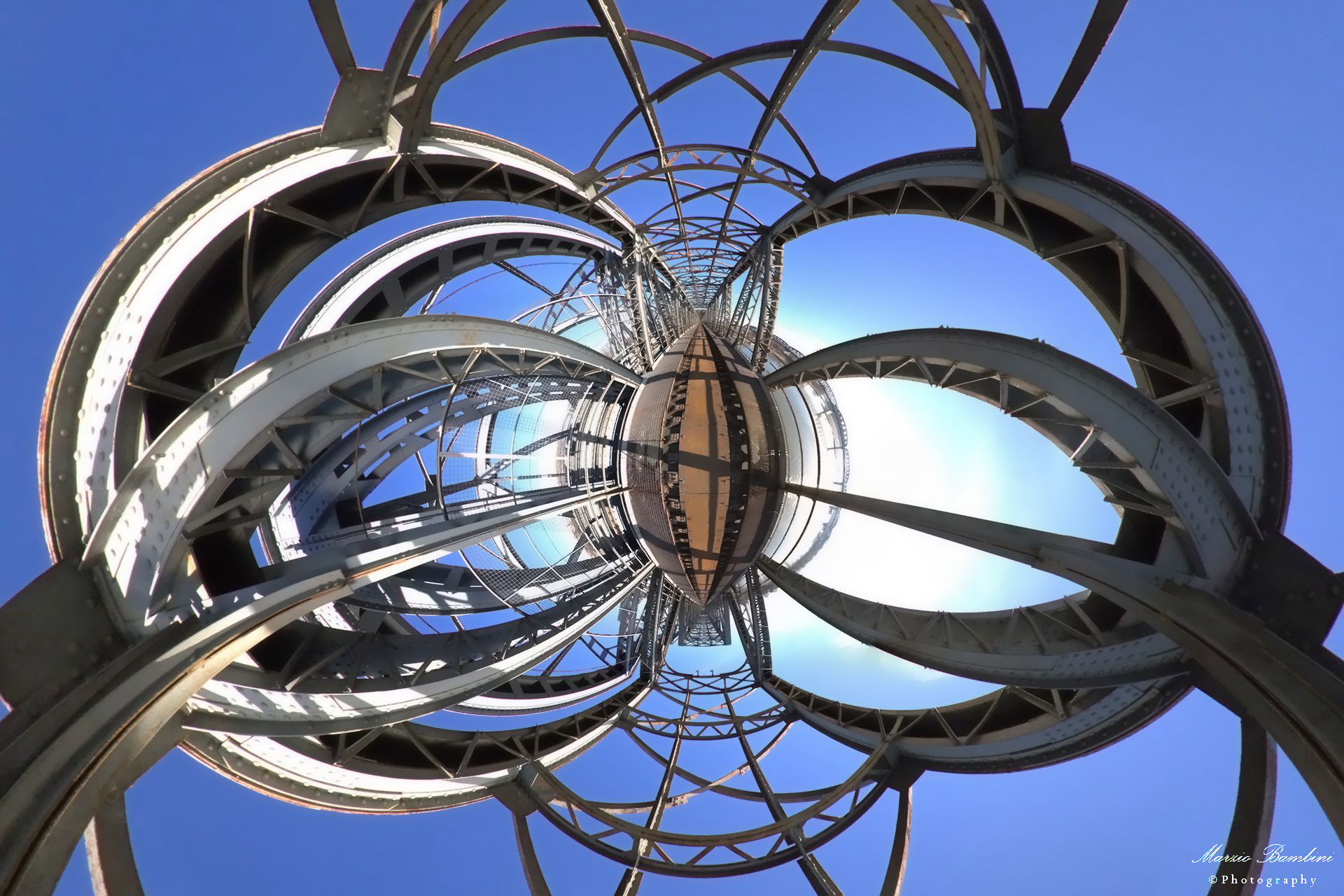 Revere (mn) are back on the old iron bridge ...