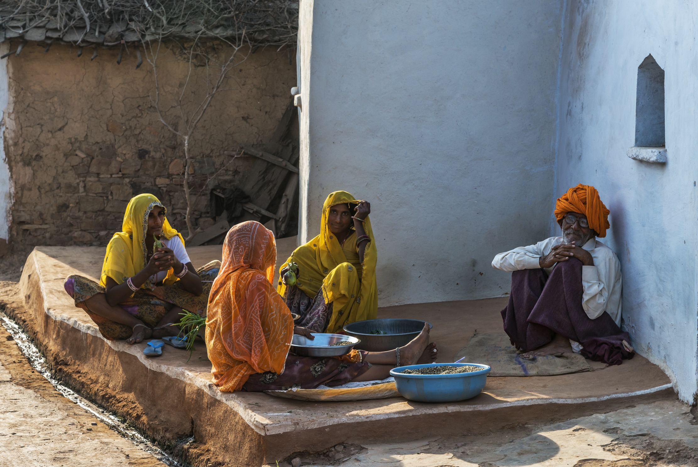 Rajasthan 2017 - In un cortile del villaggio