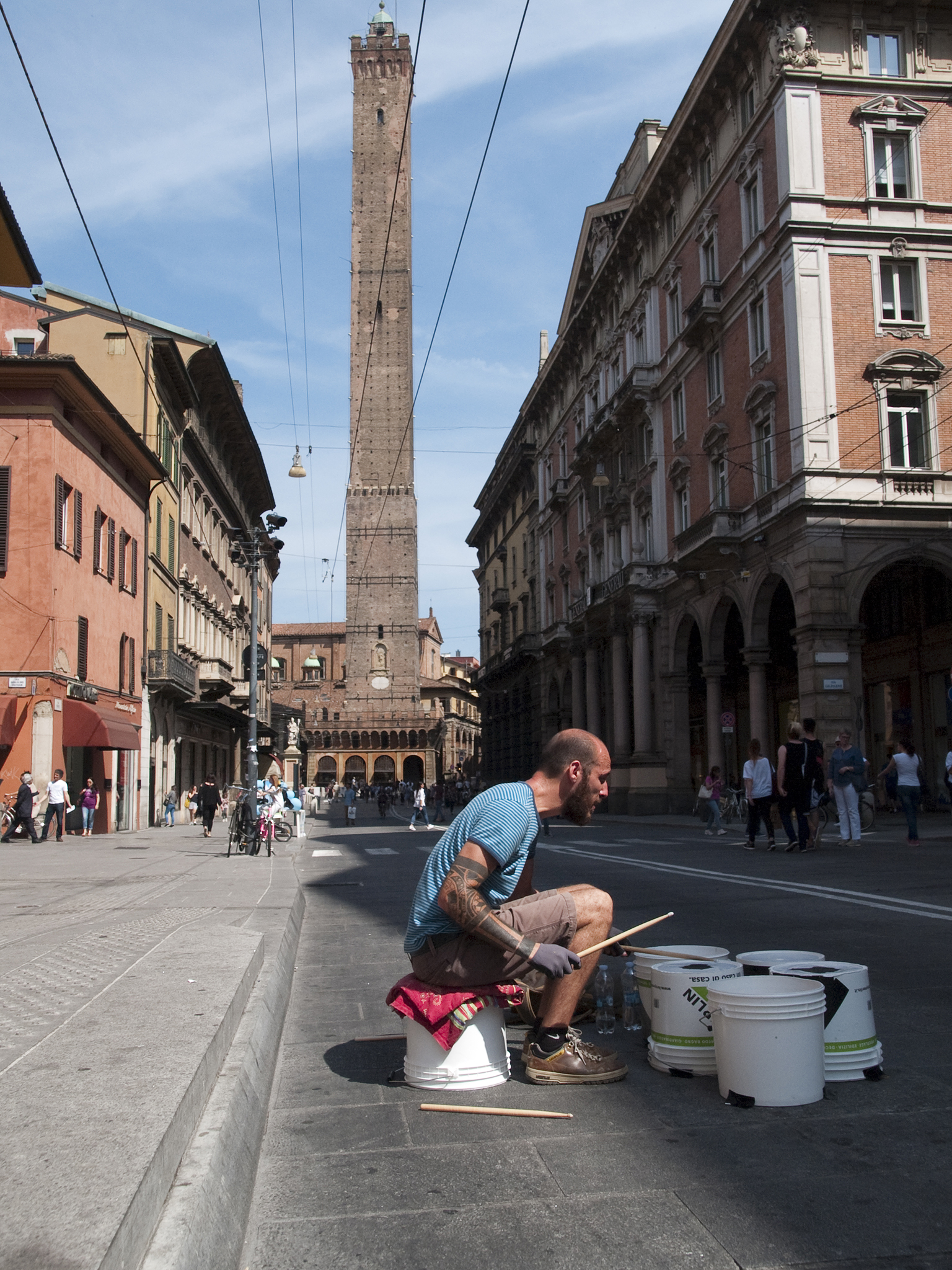 via Rizzoli - Bologna