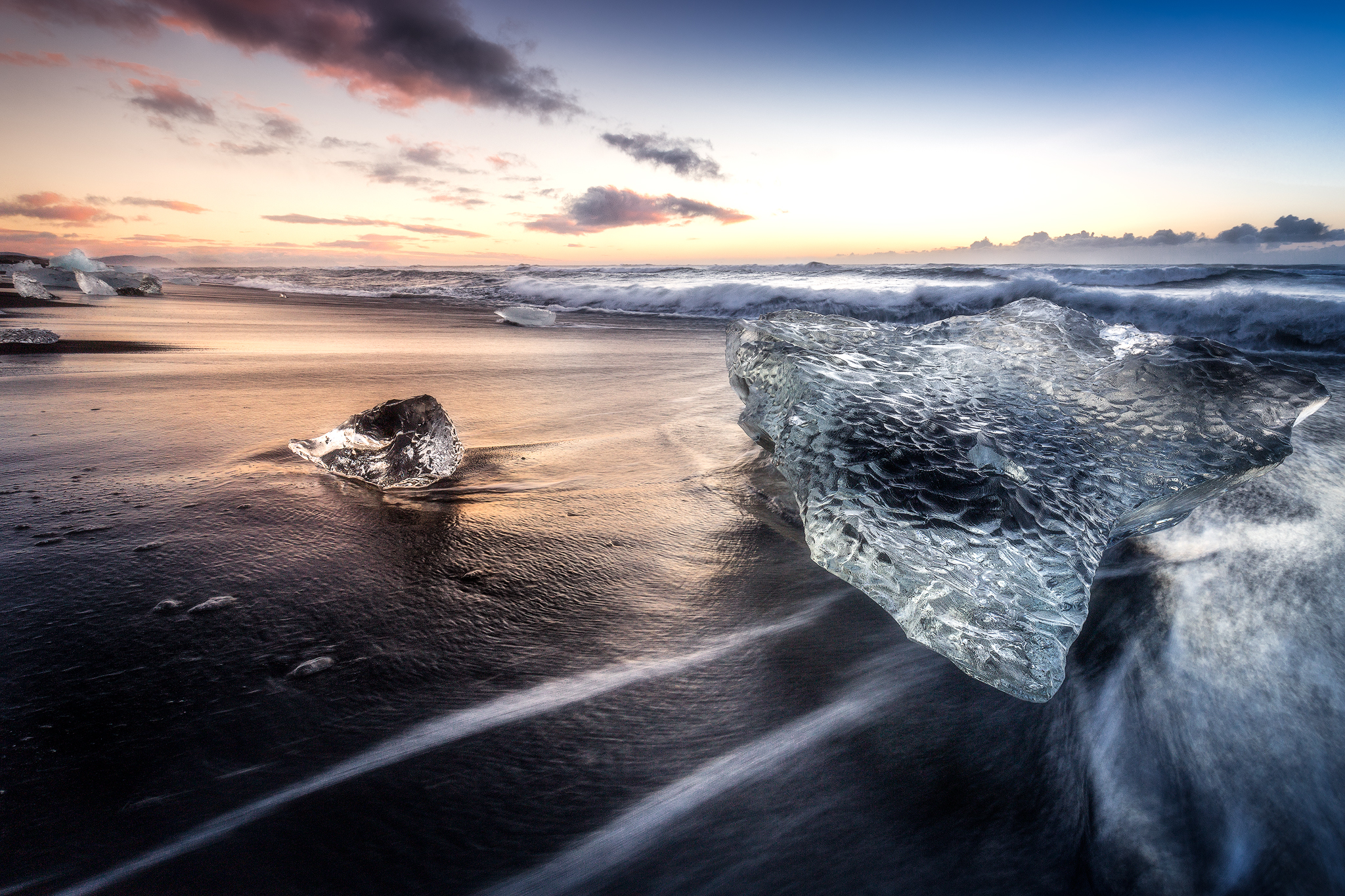 The beach of the Crystals
