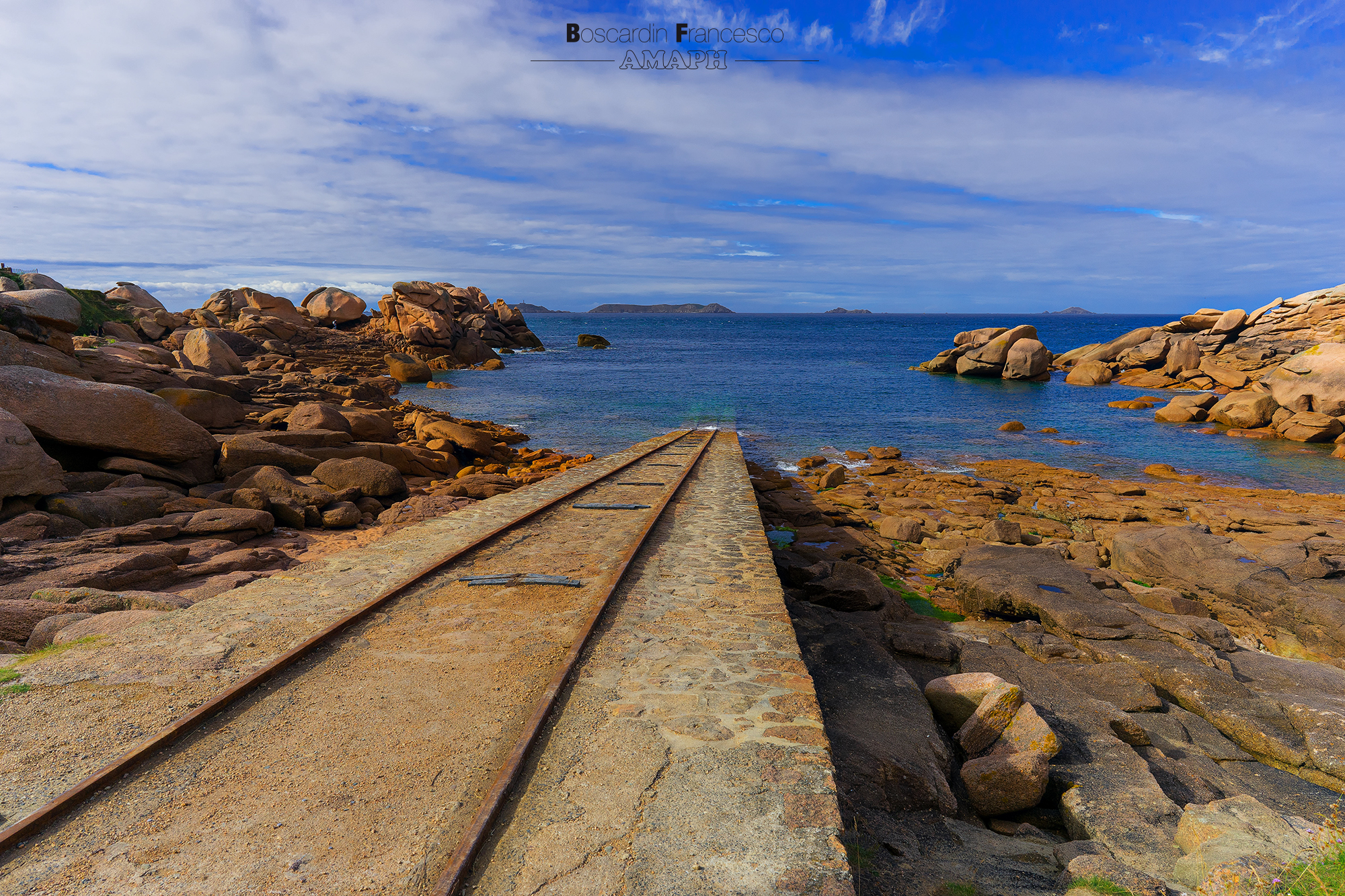 La costa di granito rosa