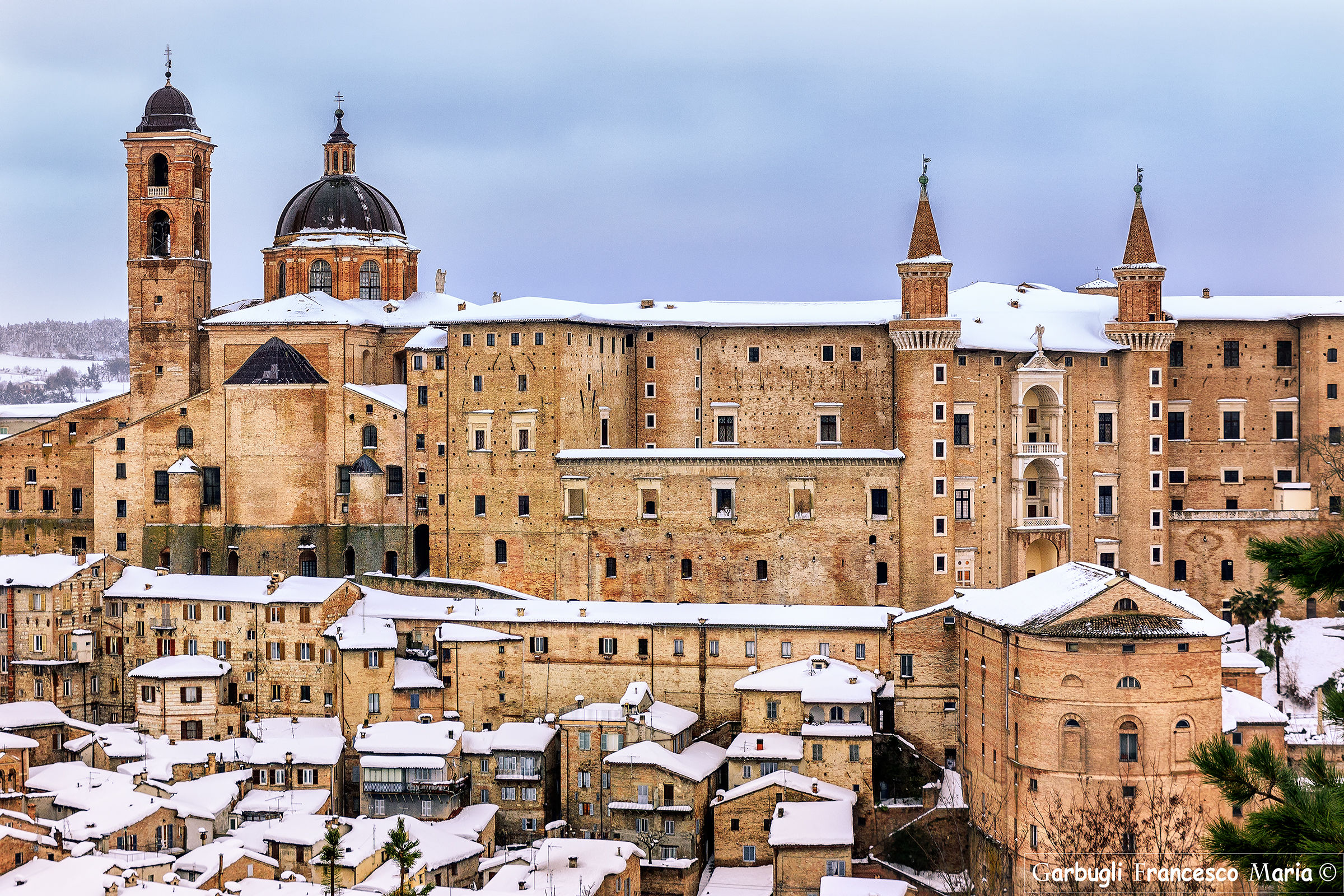 Palazzo Ducale imbiancato