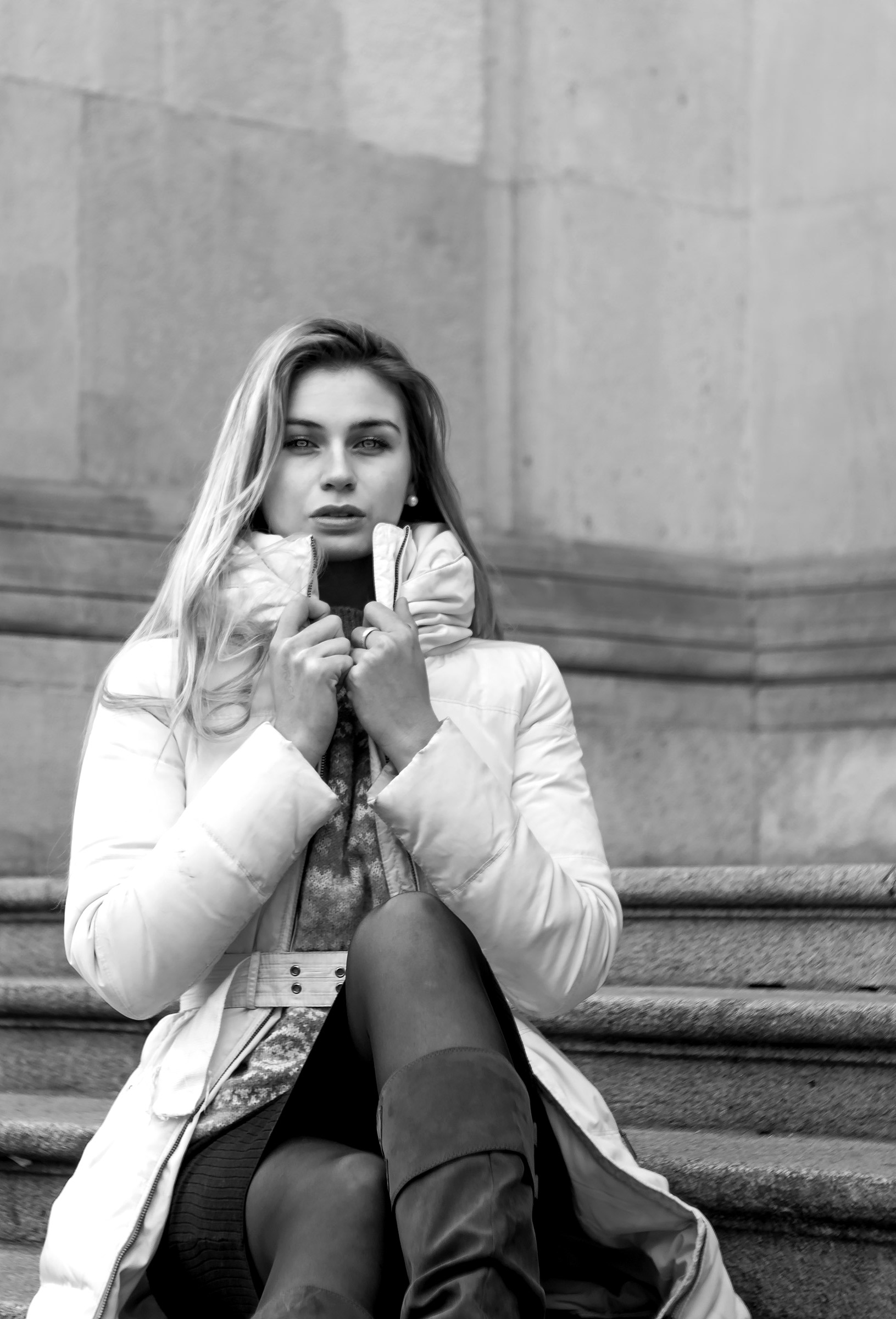 Giorgia sulle scale BN